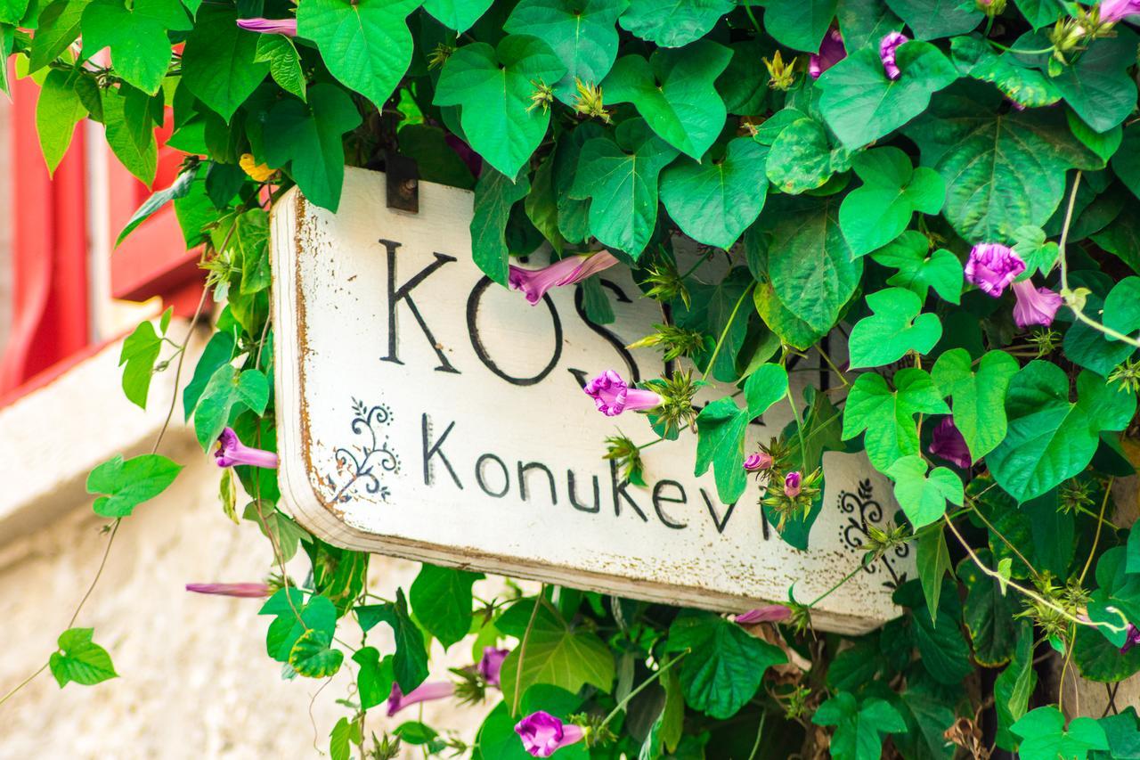 Koesem Konukevi Alaçatı Exterior foto